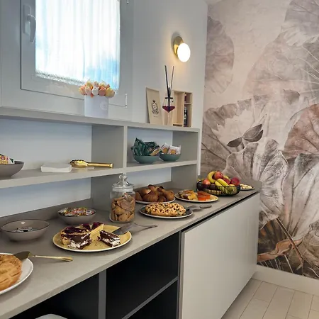 Hotel Mary 3*