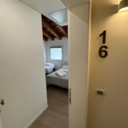 Mary Hotel