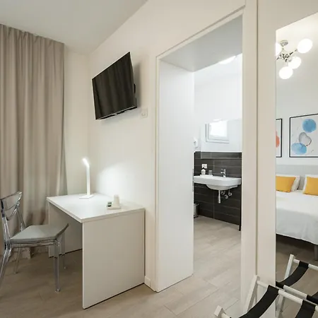 Mary Hotel 3*