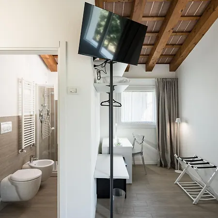 Hotel Mary 3*